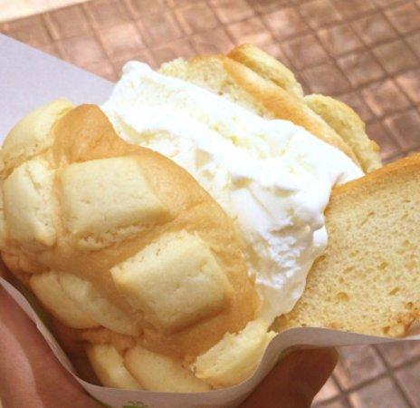 World's Second Best Freshly Baked Melonpan Ice-cream Amerika-mura